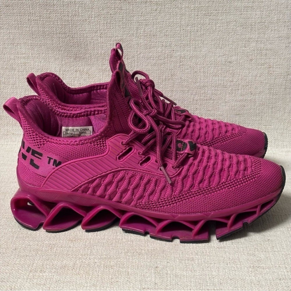 Lovelo Snikers Securing System Fusia 5.400 LBS TM Will F36 Size 7.5/38 - Picture 3 of 8